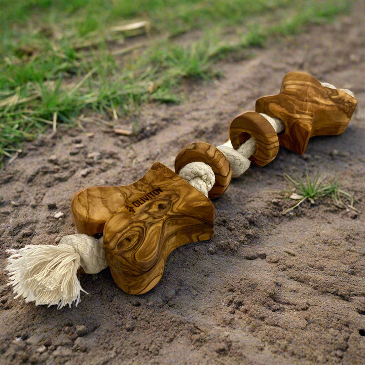 Bone on a rope (brinquedo natural madeira de oliveira p/roer) 🦴🪵🌿